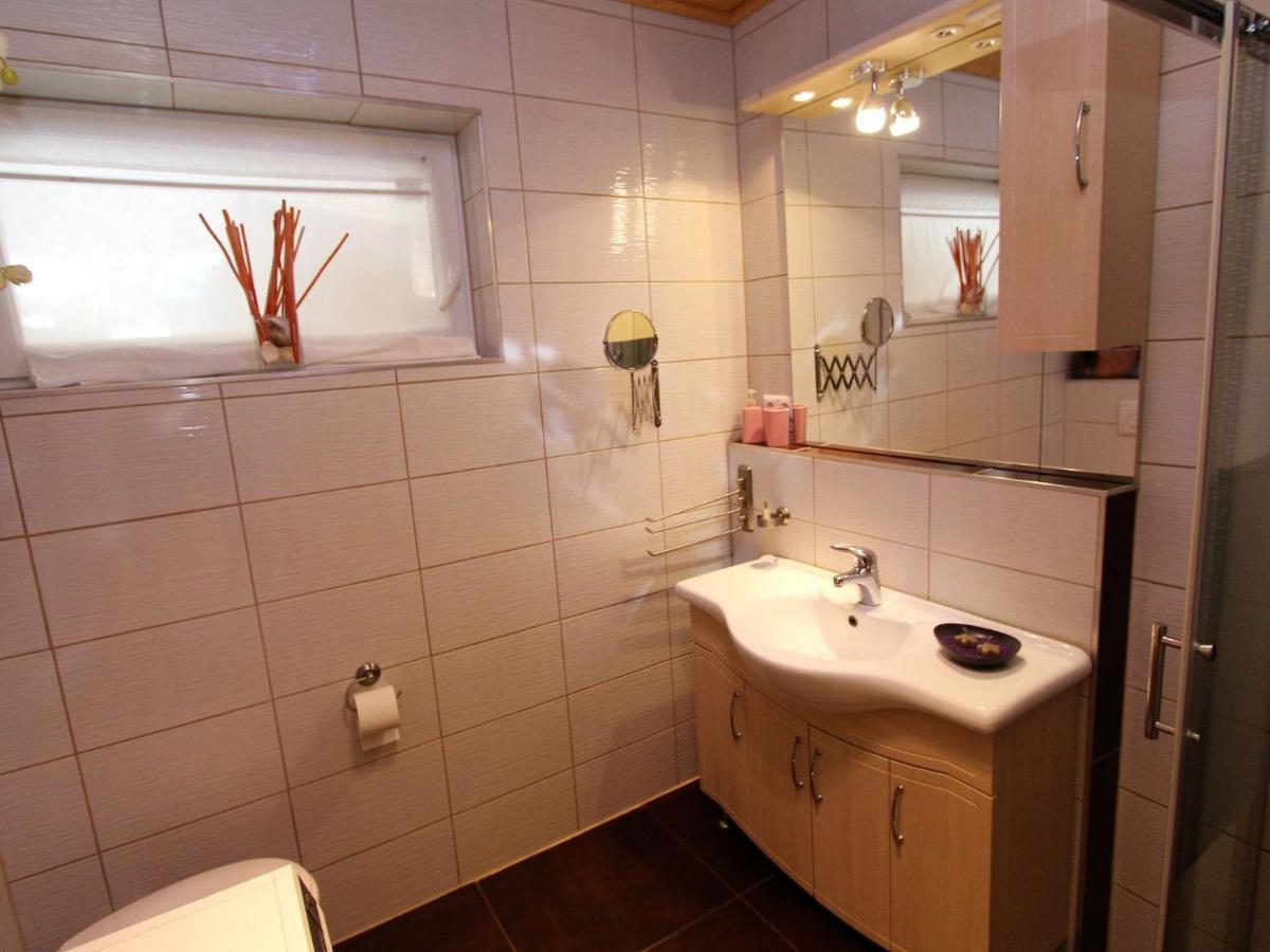 Apartment Directly On Lake Ossiach In Carinthia Stockelweingarten Luaran gambar